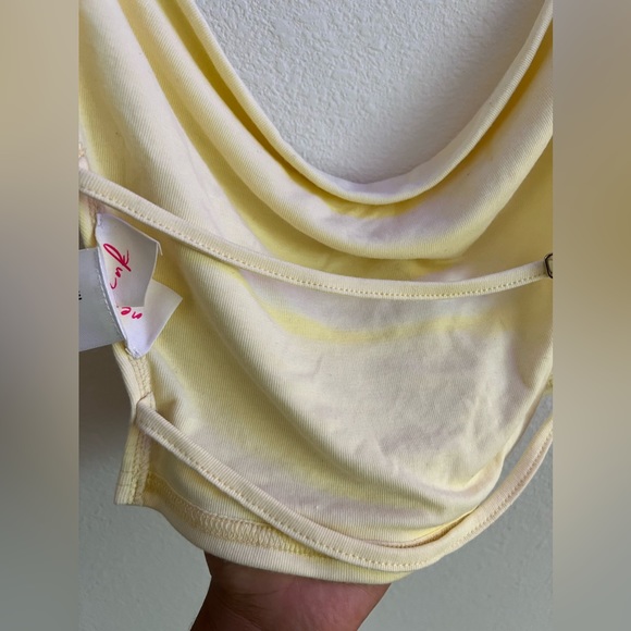 Yellow Crop - Picture 4 of 4